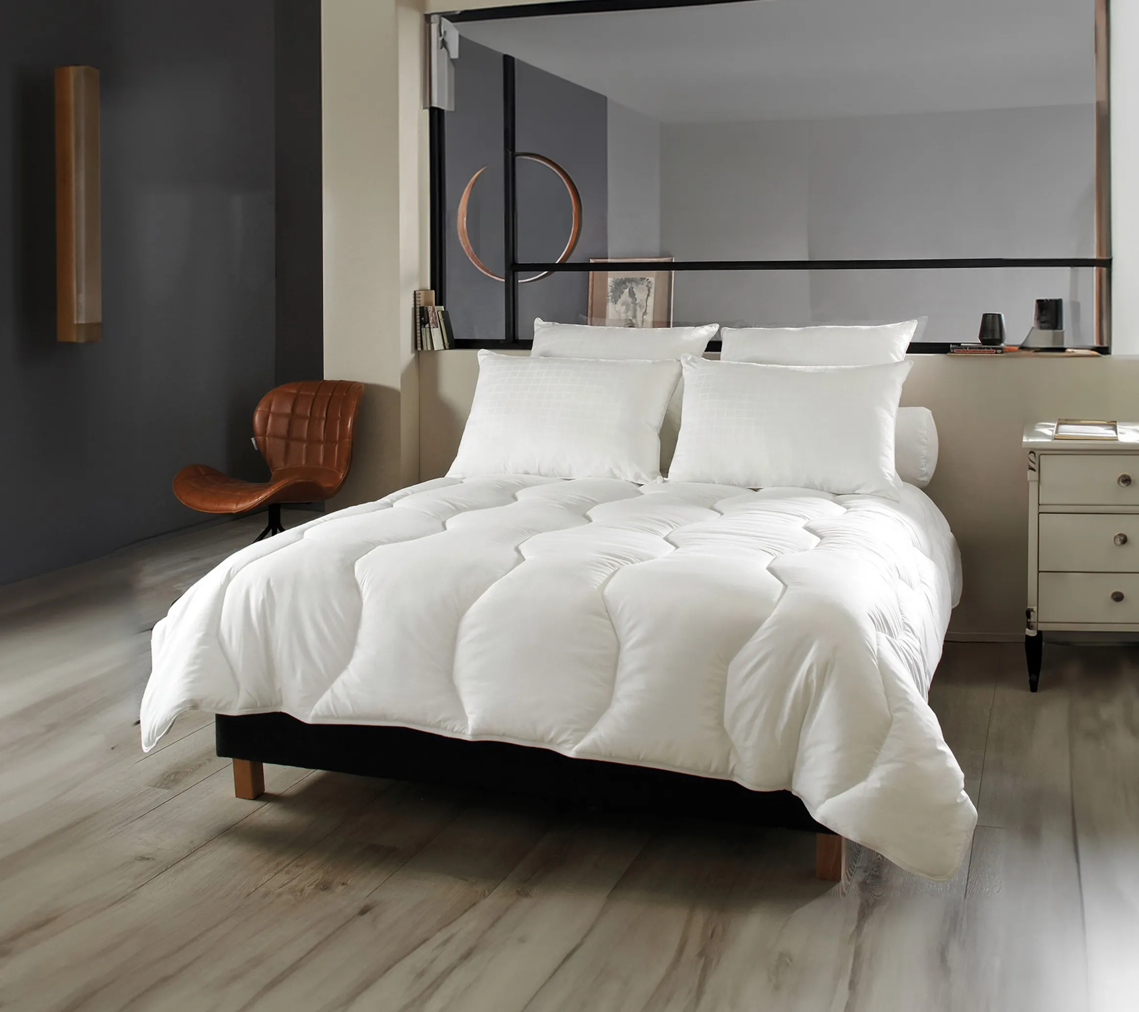 COUETTE SYNTHETIQUE RESIDENCE .