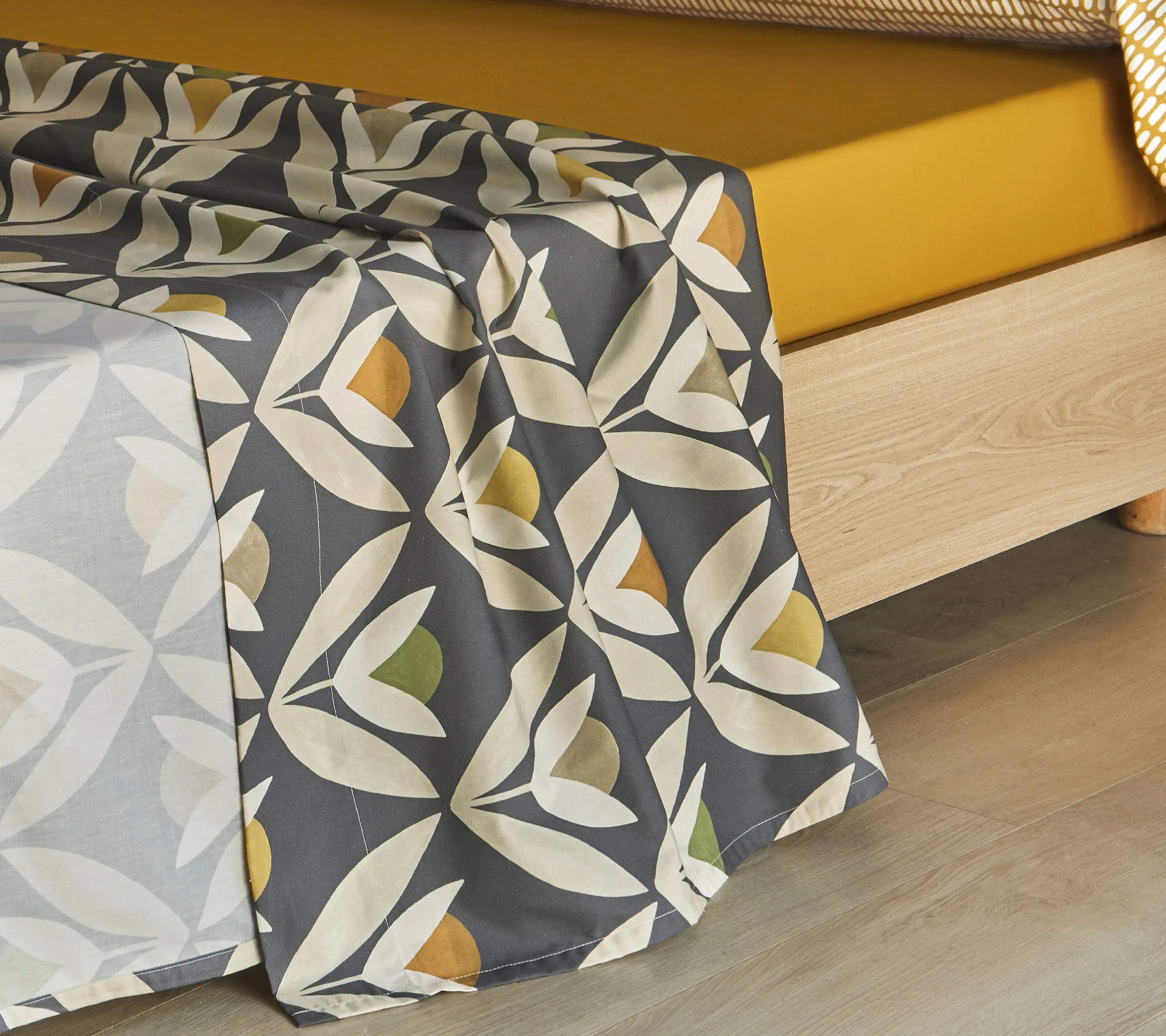 DRAP TULIPES FUSAIN