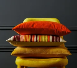 ENSEMBLE ENVELOPPE COUSSIN ARC EN CIEL BOURGOGNE