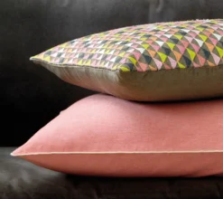 ENSEMBLE ENVELOPPE COUSSIN COCKTAIL CORAIL