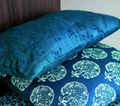 ENSEMBLE ENVELOPPE COUSSIN EMPIRE BLEU PAON