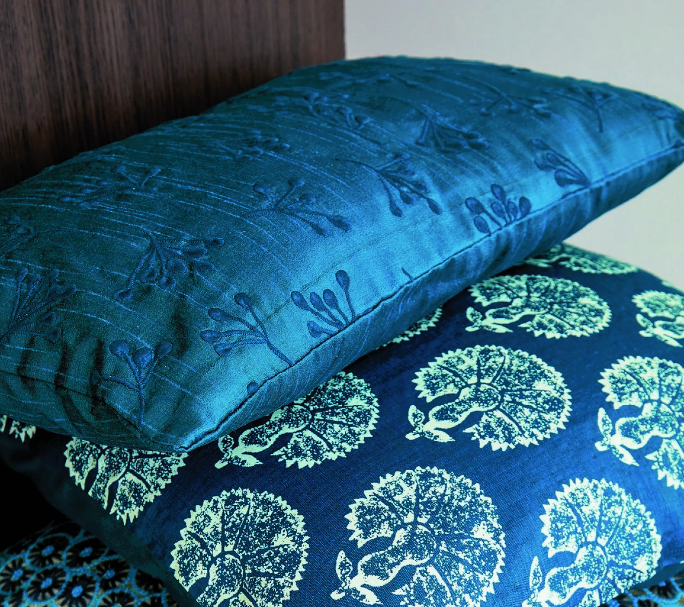 ENSEMBLE ENVELOPPE COUSSIN EMPIRE BLEU PAON