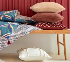 ENSEMBLE ENVELOPPE COUSSIN SCENARIO ROUGE OPERA