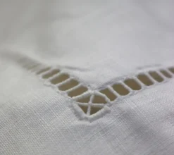 TAIE UNI PUR FIL BLANC